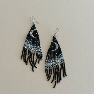 Tassel drop earrings N1126